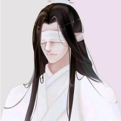 泼水节多人向车内老人喷水车主发声